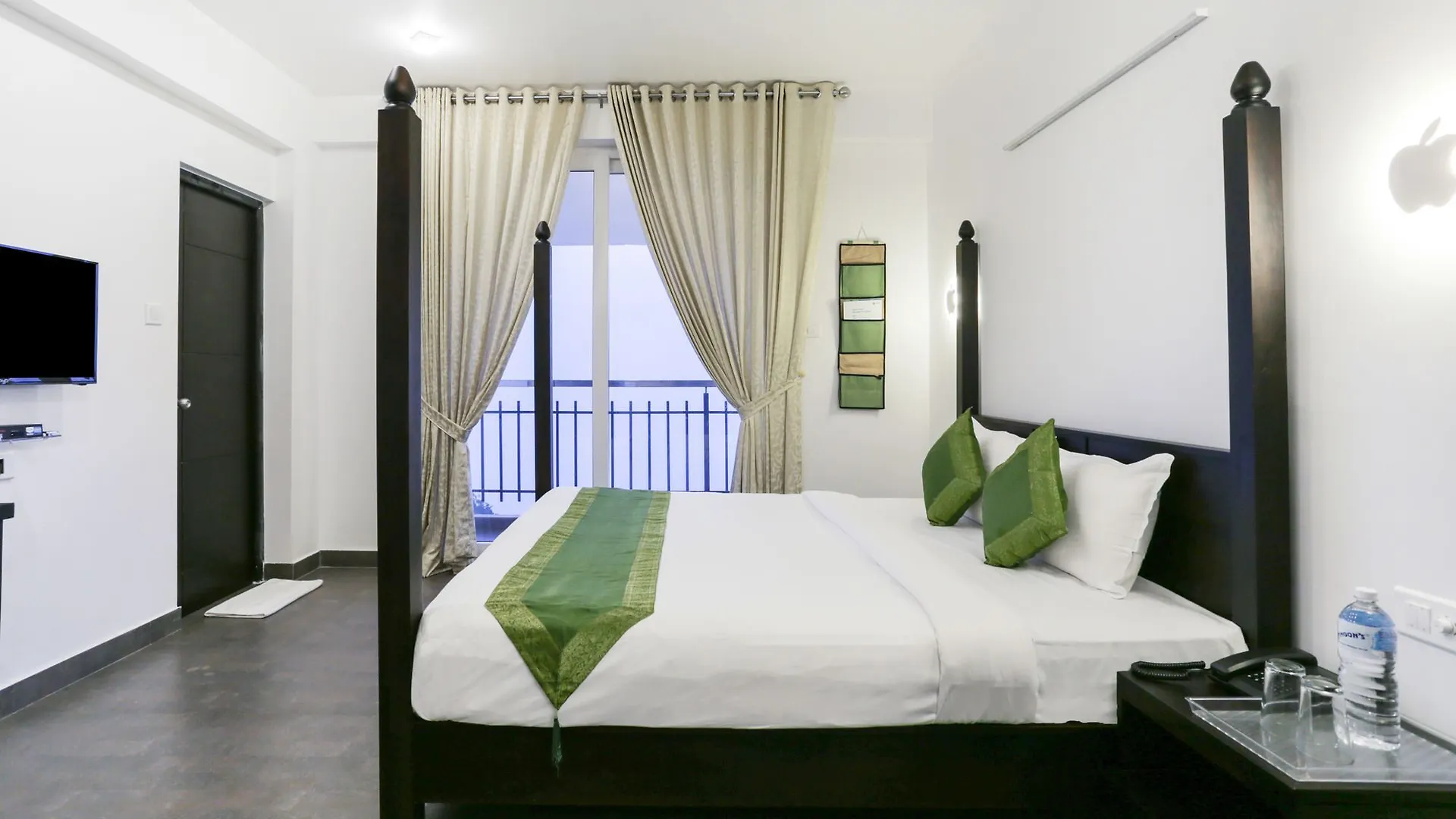 Treebo Forest County Munnar 3*,  Ινδία